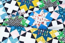 Erica Jackman Kitchen Table Quilting The Maggie Quilt Pattern - 3 Size Variations Per Pattern