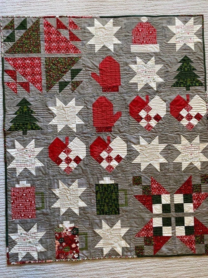 Poorhouse Quilt Designs A Wintery Mix Quilt Pattern - 2 Size Variations Per Pattern PQD-247