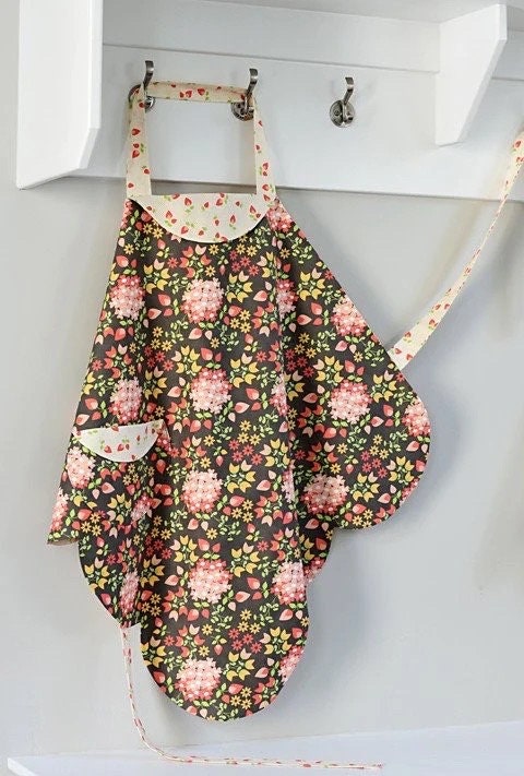 Cabbage Rose Cutie Pie Apron Pattern