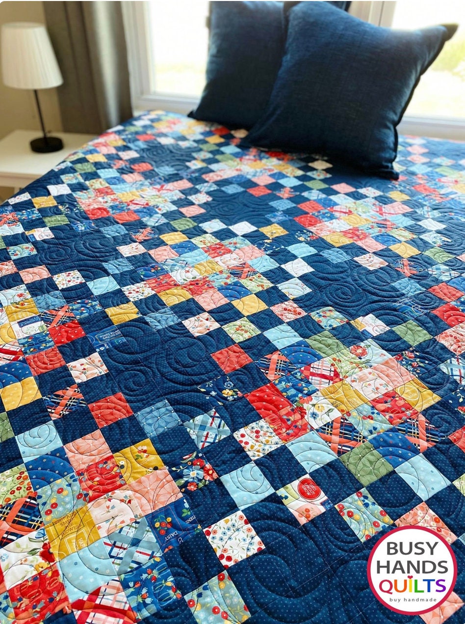 Busy Hands Quilts Picnic Plaid Quilt Pattern - 5 Size Variations Per Pattern