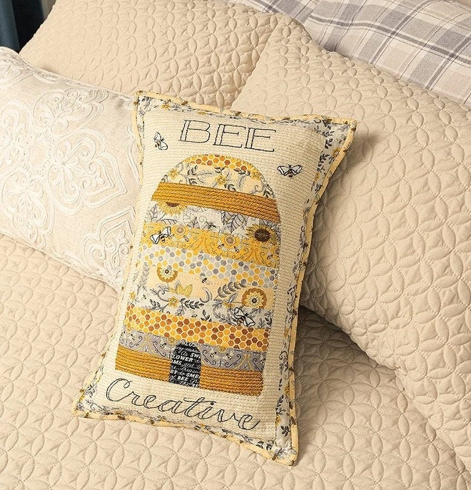 Moda All-Stars Soft Spot Quilted Pillows & Comfy Cushions Pattern Book - 17 Patterns Per Book (Softcover)