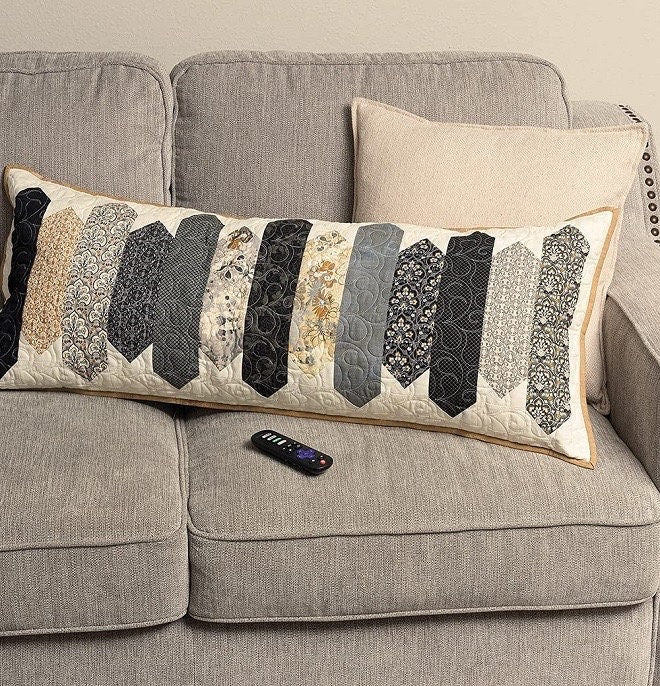 Moda All-Stars Soft Spot Quilted Pillows & Comfy Cushions Pattern Book - 17 Patterns Per Book (Softcover)