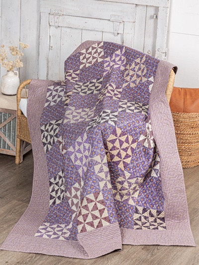Annie's World Fun Fat Quarter Quilts For Spring Quilt Pattern Book - 11 Projects Per Book