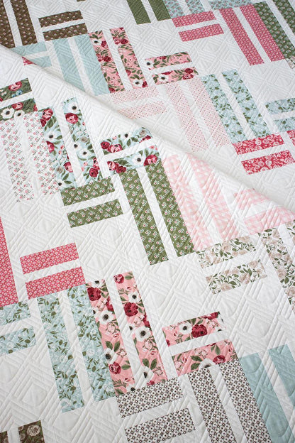 Lella Boutique Stairway to Heaven Quilt Pattern Finished Size: 72.5"x84.2"