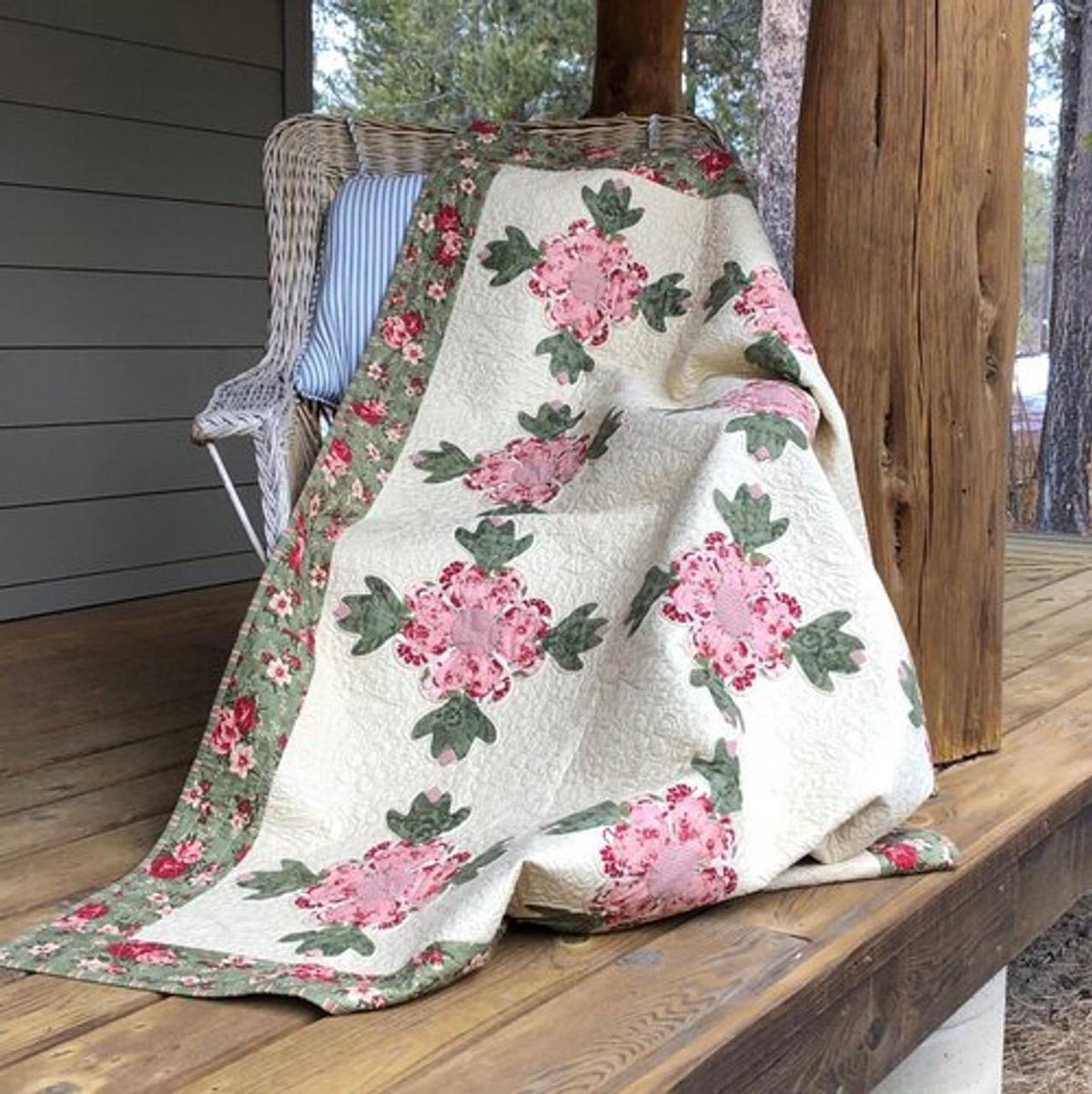 Quiltsmart Ohio Rose Printed Interfacing & Instructions Pack - 3 Size Variations Per Pack