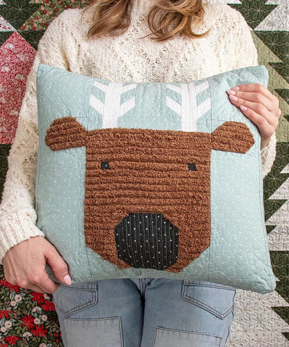 Lella Boutique Merry Reindeer Winter Pillow Pattern Finished Size 17"x17" LB245
