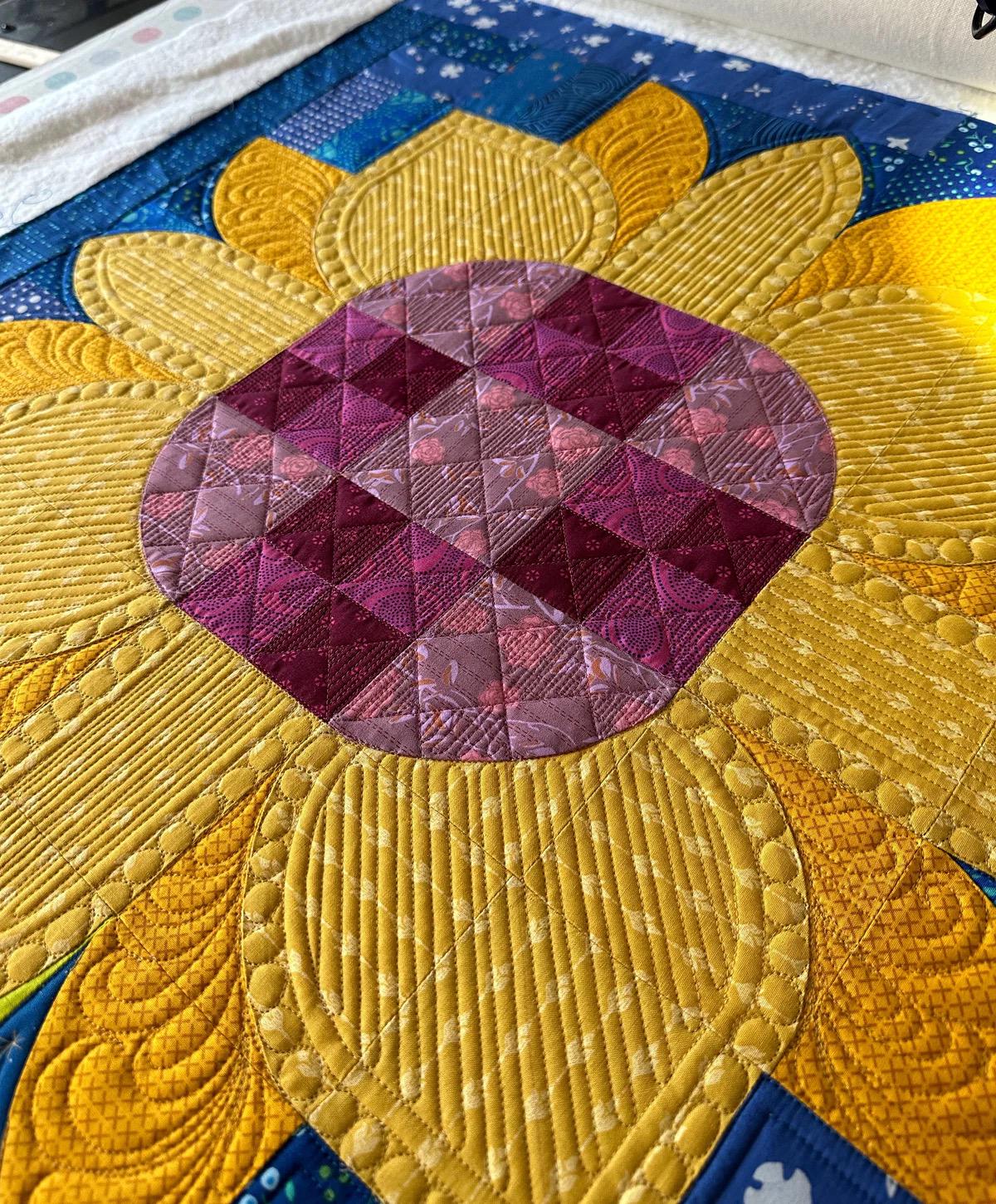 Sew Kind of Wonderful Posh Sunflower Quilt Pattern Finished Size: 28"x42"
