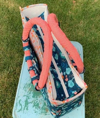 DIGITAL DOWNLOAD Cotton Street Commons The "Queenie" Bag Pattern Finished Size 17"x20"