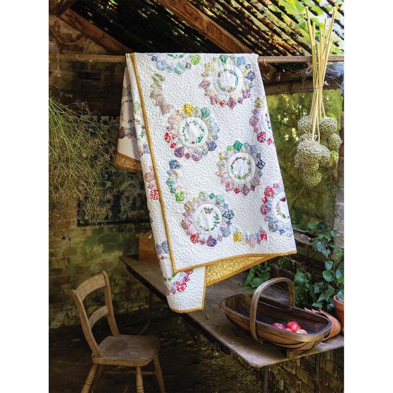 Alice Garrett Alice's Country Diary Quilt - A Quilting Journey Through The Seasons With English Paper Piecing & Hand Embroidery (Hardcover)