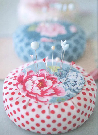 Tilda's Spring Ideas - Simple Sewing Projects and Papercraft Ideas with Tilda Fabrics and Embellishments (Softcover)