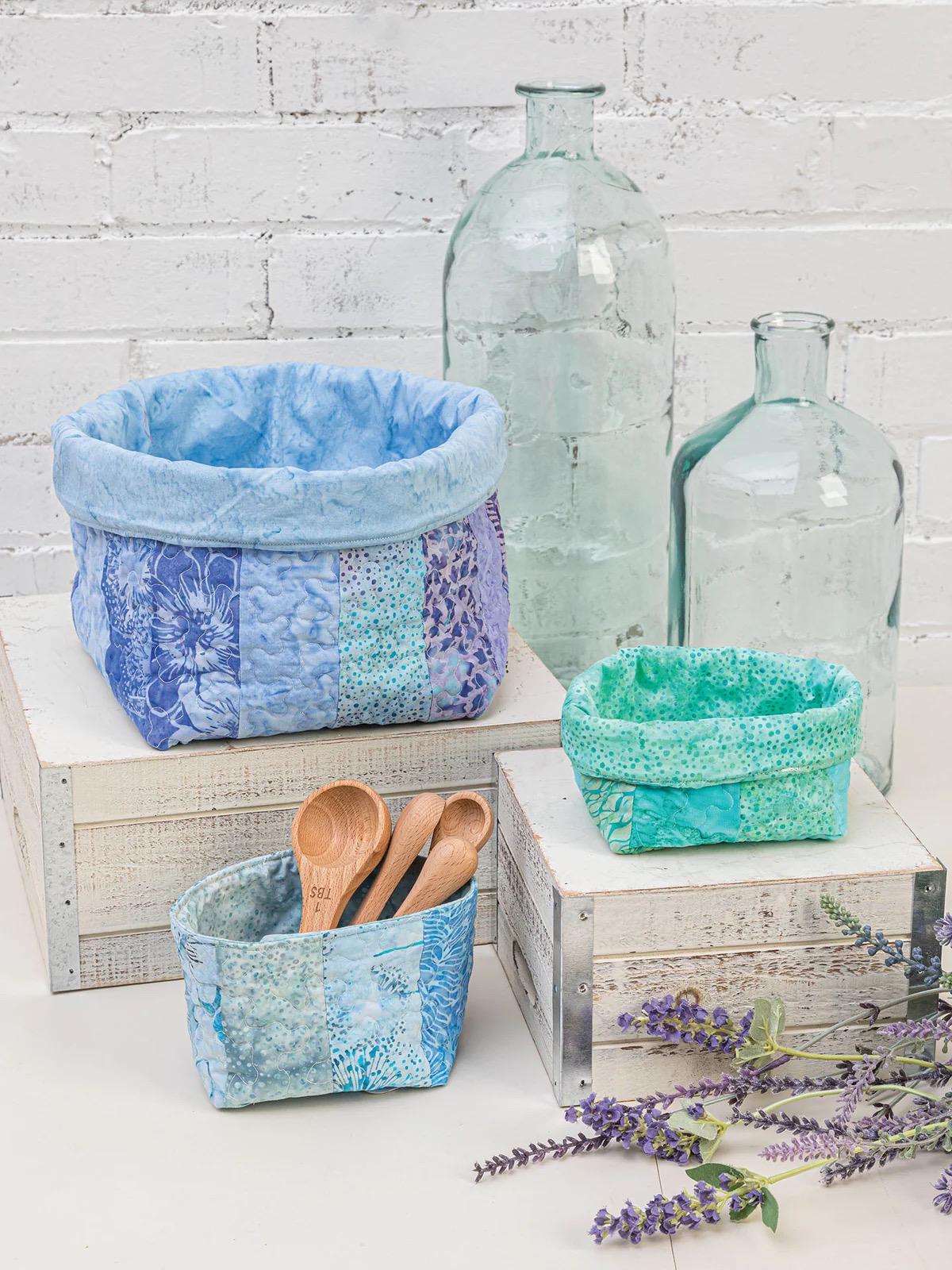 Annie's Quilting Jelly Roll Baskets & Bags Pattern Book - Use 2.5"-wide Strips to Create a Variety of Creative Designs (Softcover) A141481