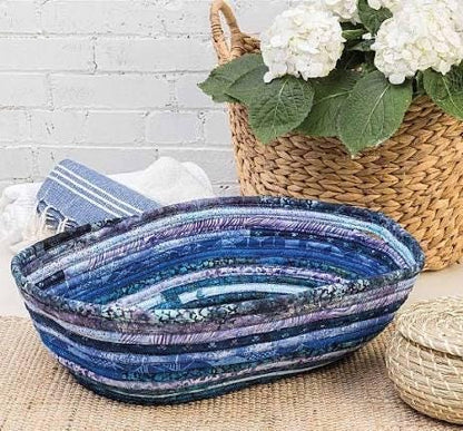 Annie's Quilting Jelly Roll Baskets & Bags Pattern Book - Use 2.5"-wide Strips to Create a Variety of Creative Designs (Softcover) A141481